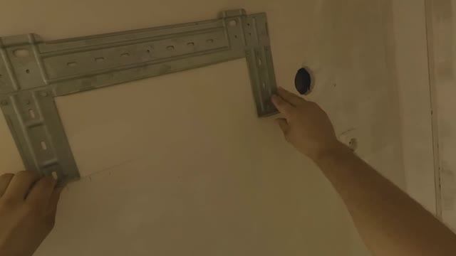 Как установить кондиционер не имея специального инструмента.