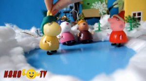 Свинка Пеппа Мультик из игрушек Мама свинка на девичнике на зимнем катке  Peppa Pig