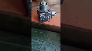 самодельный угловой редуктор.