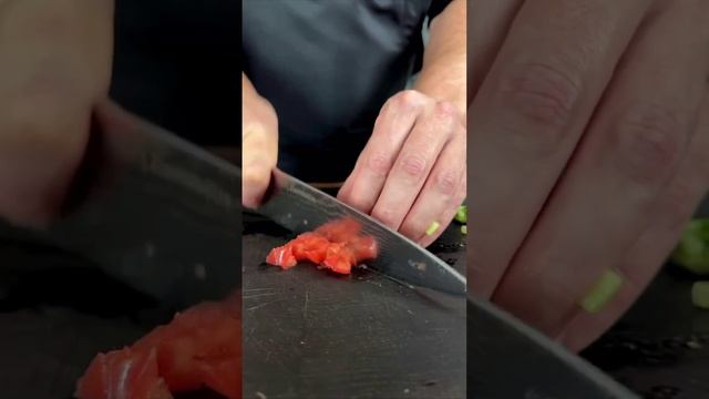 Сливочная закуска с жареным лососем