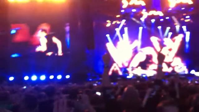 Depeche Mode / Enjoy the Silence (Live Zürich 21.6.13) смотреть онлайн