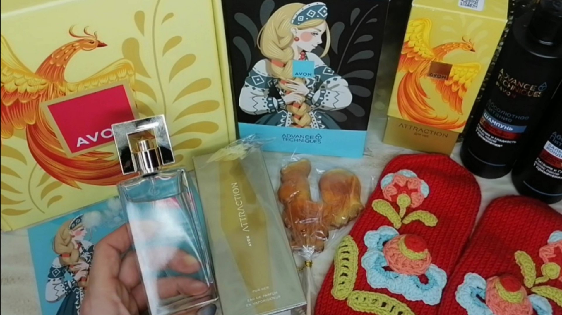 🎄AVON Крутая НОВОГОДНЯЯ РАСПАКОВКА Декабря ❤️ ШИКАРНАЯ КОРОБКА СЮРПРИЗ 👍 НОВИНКИ 💯 ПОДАРКИ✨ смотреть онлайн