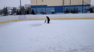 15.12.2024. Артур в хоккейной коробке в Триумфе и первые сугробы