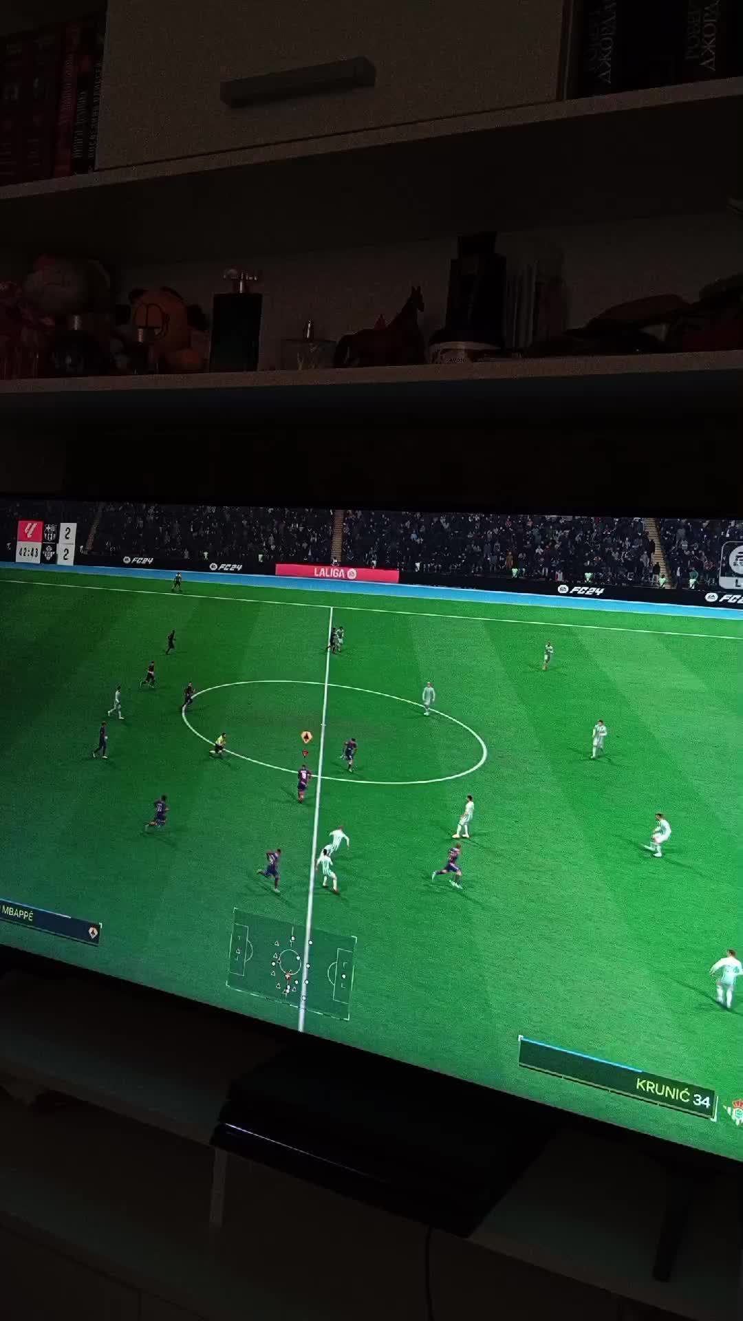 играю