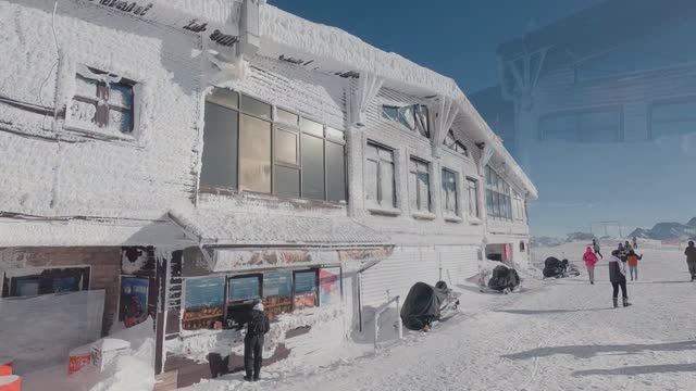 Первый спуск с Розы Пик 28.12.2023 смотреть онлайн