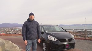Обзор нового Honda Fit 4 поколение в кузове GR1 Комплектация Basic 1.3 л / передний привод