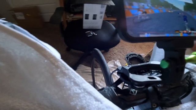 Cool Use for the Snap Mount phone Mount! Use it with Zwift!!! смотреть онлайн