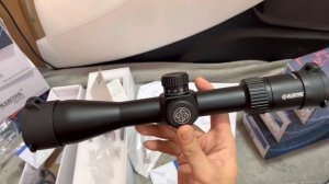 marcool 4-16x44 SFIR FFP 3 tâm vs 4-16x44 SF FFP