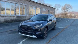 Популярный Японский кроссовер,  Toyota Rav 4 в кузове MXAA54  Комплектация Adventure 4WD