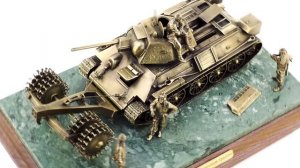 Диорама Танк Т-34/76 с минным тралом 1/35