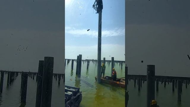 Process of installing solar sheet piles on water- Good tools and machinery make work easy