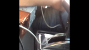 Леша Джей слушает Hummer Loud Sound на повседневе.