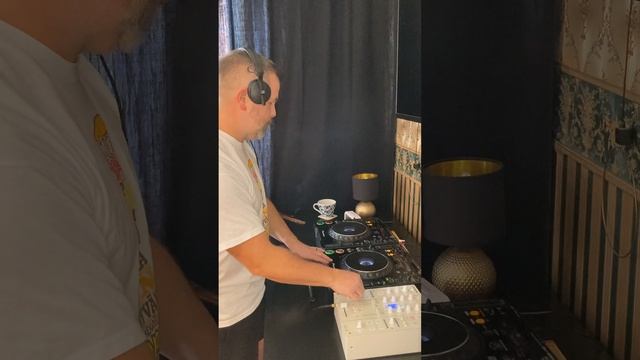 В звуковой комнате Февраль 07 2024  organichouse