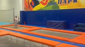 Батутный парк "Улет"