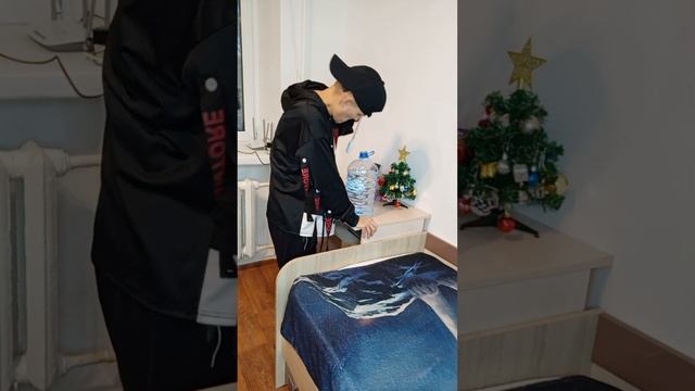 ТИПЫ ЛЮДЕЙ НА НОВЫЙ ГОД #новыйгод #31декабря #1января #shortsvideo