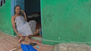 КОГО ЖАХАЕТ СОСЕДКА АФРИКАНОЧКА  в МОМБАСЕ МТВАПА ?