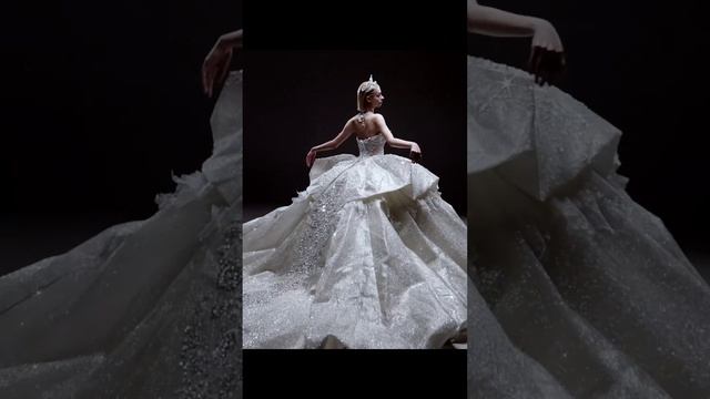Арабское Свадебное Платье с парчовой сеткой и вышивкой стразами Зумарра
#свадебноеплатье