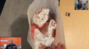 Ваня МАНУРИН смотрит "ДОБЫЛ ТАЙНЫЙ ПАКЕТ ЕДЫ | ЧТО ВНУТРИ? " | СТАС АСКЕТ