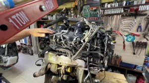 Range Rover 2012г. В кузове L322 4,4D. Демонтаж двигателя и турбокомпрессора.