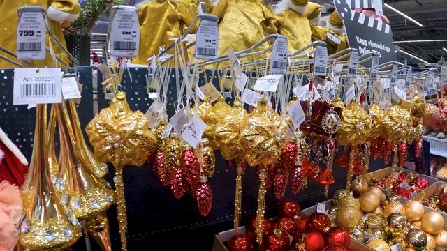 МОСКВА - 14 декабря 2024 г. Предновогодние поездки - метро "ЦСКА". смотреть онлайн