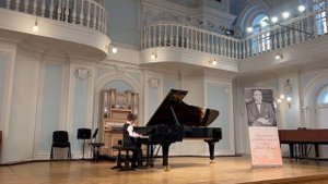 Э.Григ - Вальс-экспромт Op. 47, N1 | Grig - Valse-Impromptu, Op.47, N1 | Александр Зайцев (8 лет)