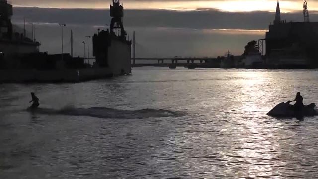 Первый раз лечу по воде на воде ;) смотреть онлайн