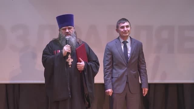 Праздничная программа «День добровольца и волонтера»