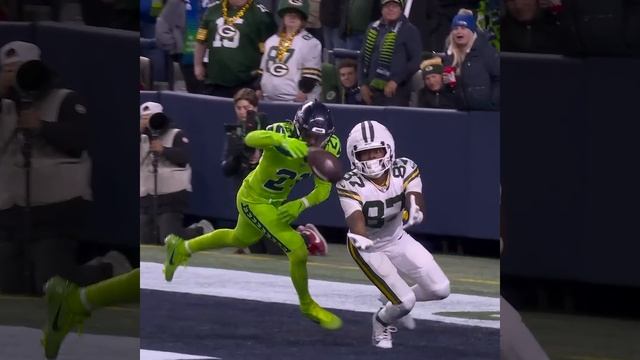 Romeo Doubs with a 22-yard touchdown catch from Jordan Love vs. Seattle Seahawks