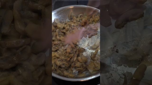 Sałatka grzybowa z kukurydzą – przepis, który pokochasz!