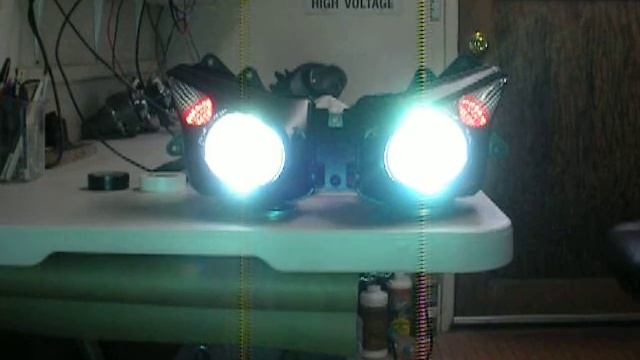 06-07 Kawasaki ZX10R #2 55w HID / Bi-Xenon Projector Headlight Retro-Fit by Sick HIDs смотреть онлайн