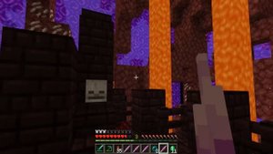 НУБ И ПРО ВЫЖИВАЮТ НА ЛЕТАЮЩИХ ЛАКИ БЛОКАХ ОСТРОВАХ В  МАЙНКРАФТ ! ПРОФЕССИОНАЛ И ТРОЛЛИНГ MINECRAFT