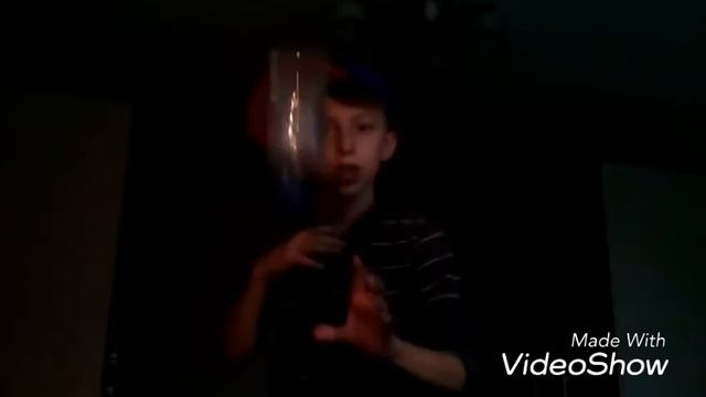 Water Bottle Flip Challenge Бутылка воды челенж .
