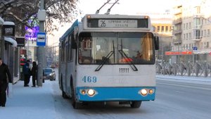 Троллейбус Екатеринбурга ЗиУ-682Г-016.02 борт. №469 маршрут №26 на остановке "Проспект Ленина"