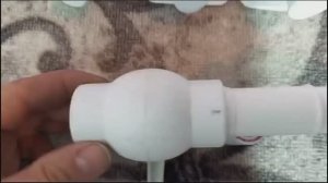 Делал пластиковое отопление в первую неделю декабря . Начал паять трубу под радиатором .