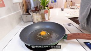 SUB | 달달한 콘치즈전, 단감청 만들며 보낸 일상 vlog🧡 (고추참치마요주먹밥, 머스타드소시지볶음, 아보카도명란덮밥, 로제떡볶이, 계란폭탄김밥)