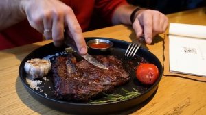 Самые дешёвые стейки в The БЫК / Откуда такие цены? Вкусно или нет? Честный обзор на Вкусовщине