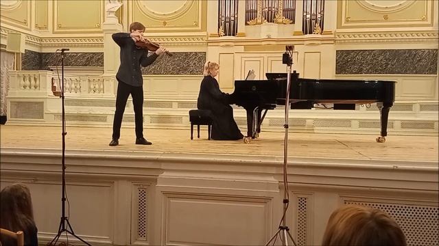 Г.Венявский Скерцо-Тарантелла смотреть онлайн