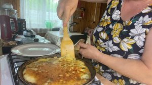Влог. Кабачки некуда девать. Делаю из них лепёшки… А вкусно оказывается 22 июня 2024 г.