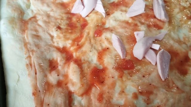 ОЛАДЬИ ИЗ КАБАЧКА//  ПИЦЦА ИЗ ДРОЖЖЕВОГО ТЕСТА🍕🍕🍕// Своя клубничка🍓🍓🍓