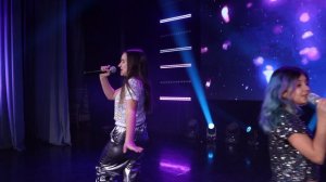 Алиса Клыкова и Хадижа Махмудова
