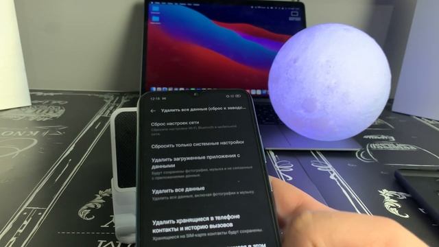Подготовка телефона к продаже! Сброс до заводских настроек и удаление всех данных Андройд и Айфон! смотреть онлайн