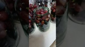 Консервация винограда.