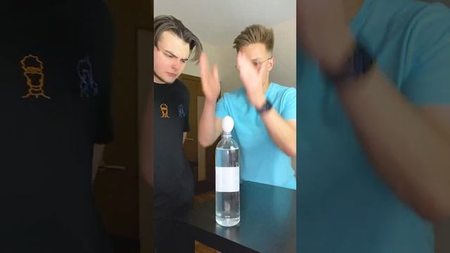 Мокрый пранк над другом #shorts