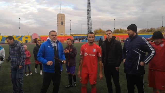 Награждение главного тренера ФК "Металлург" Магнитогорск Максима Юрьевича после окончания сезона смотреть онлайн