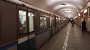 Метропоезд 81-740.4"Русич" на станции Электрозаводская