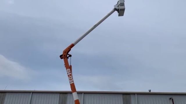 1990 GMC 4 X 2 C7500 Bucket Truck, CCR Industrial, CCR15365 смотреть онлайн