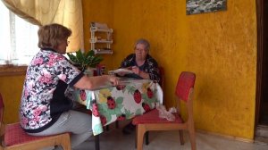 ВЛОГ Мои соседи / Завтрак у Светы / Птичка в бассейне  / Бассейны - беда для птиц ! 21 мая 2019 г.