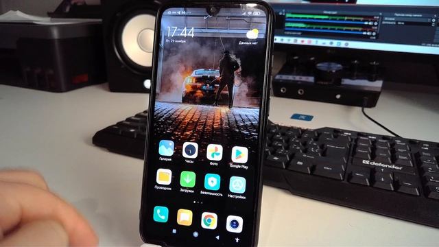 Что делать если телефон работает сам по себе? смотреть онлайн