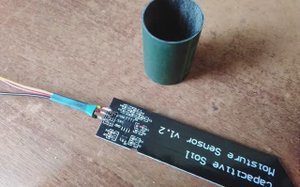 Подготовка и настройка ёмкостных датчиков влажности почвы. Заливка эпоксидкой и настройка в коде.