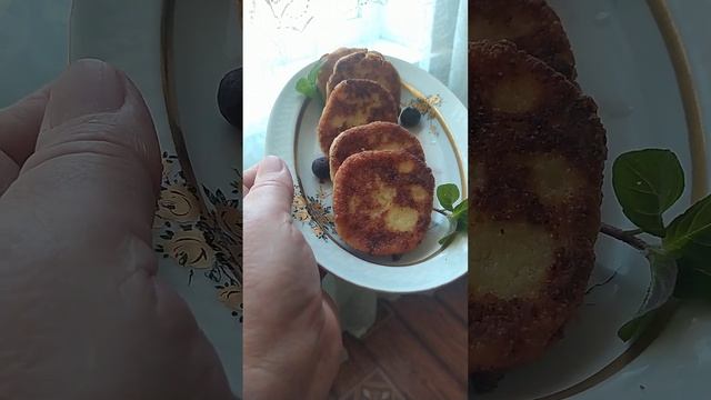Идеальные сырники на завтрак. VID 20240511 102829